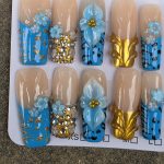 Long Press-On Nails view 2